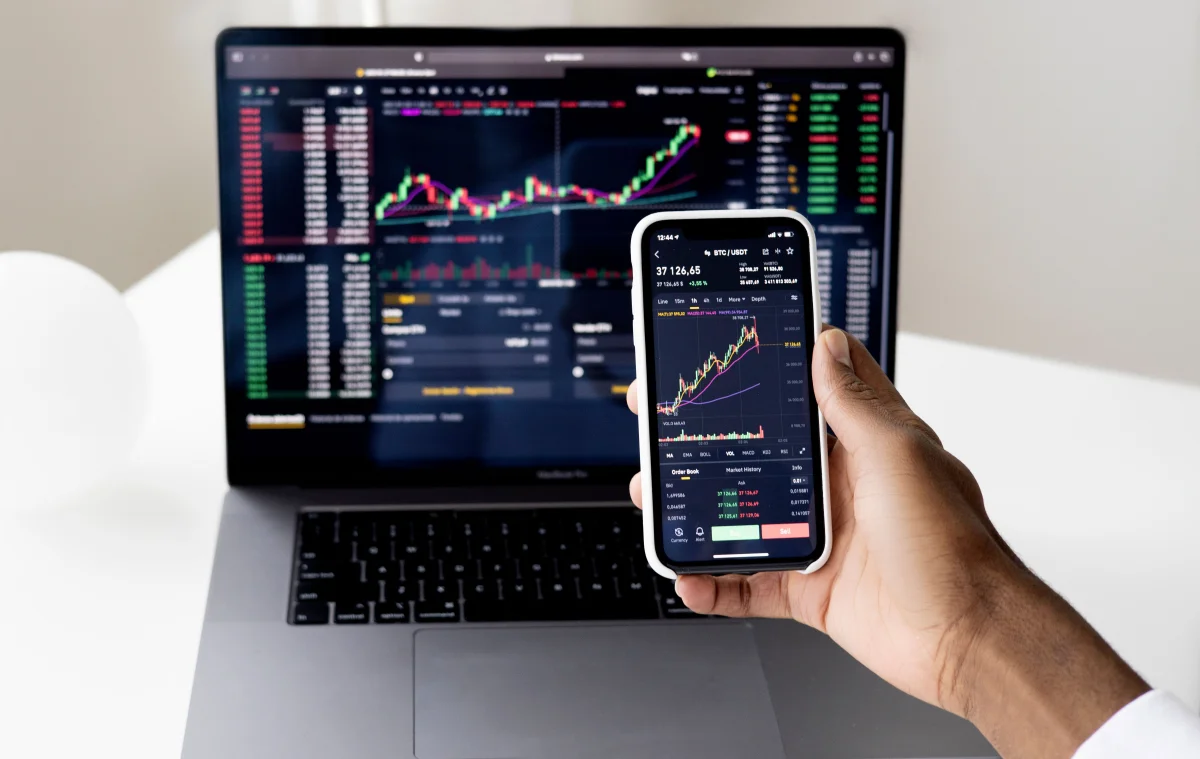 AI analyzing market data