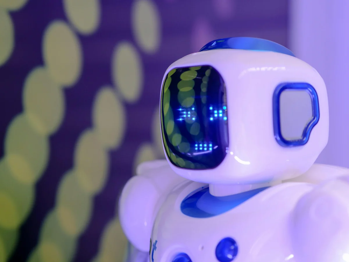 Smart factories with autonomous robots